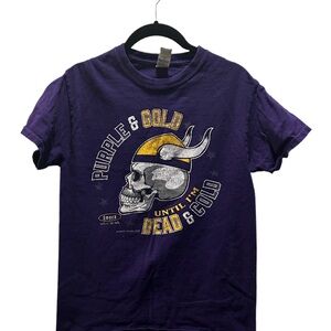 Minnesota Vikings Purple and Gold Graphic T-Shirt
